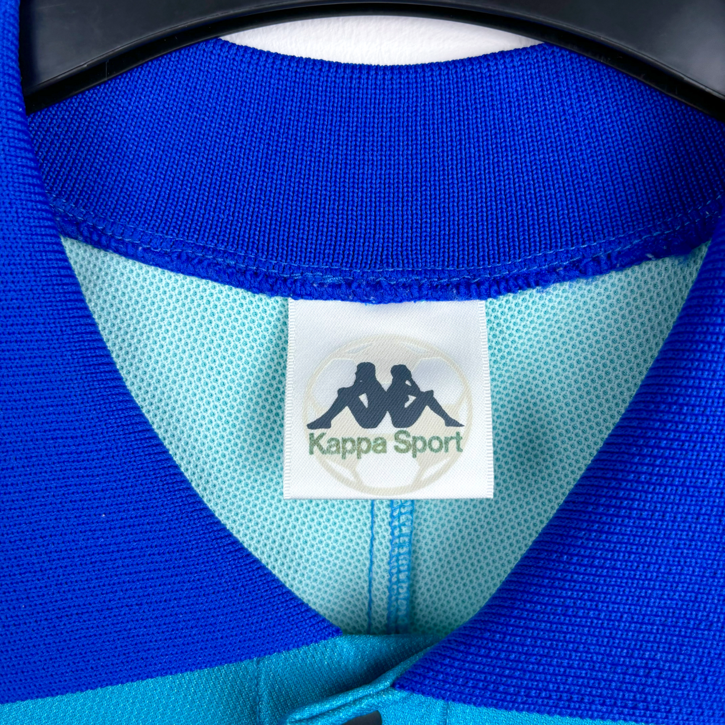 Blue collar detail and Kappa Sport label on vintage retro football shirt neckline. - FC Barcelona 1992/1993/1994/1995 Away Football Shirt Kappa Longsleeve