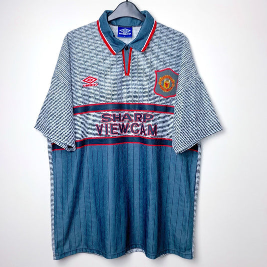 Manchester United 1995-1996 Umbro Away Football Shirt - Roy KEANE 16