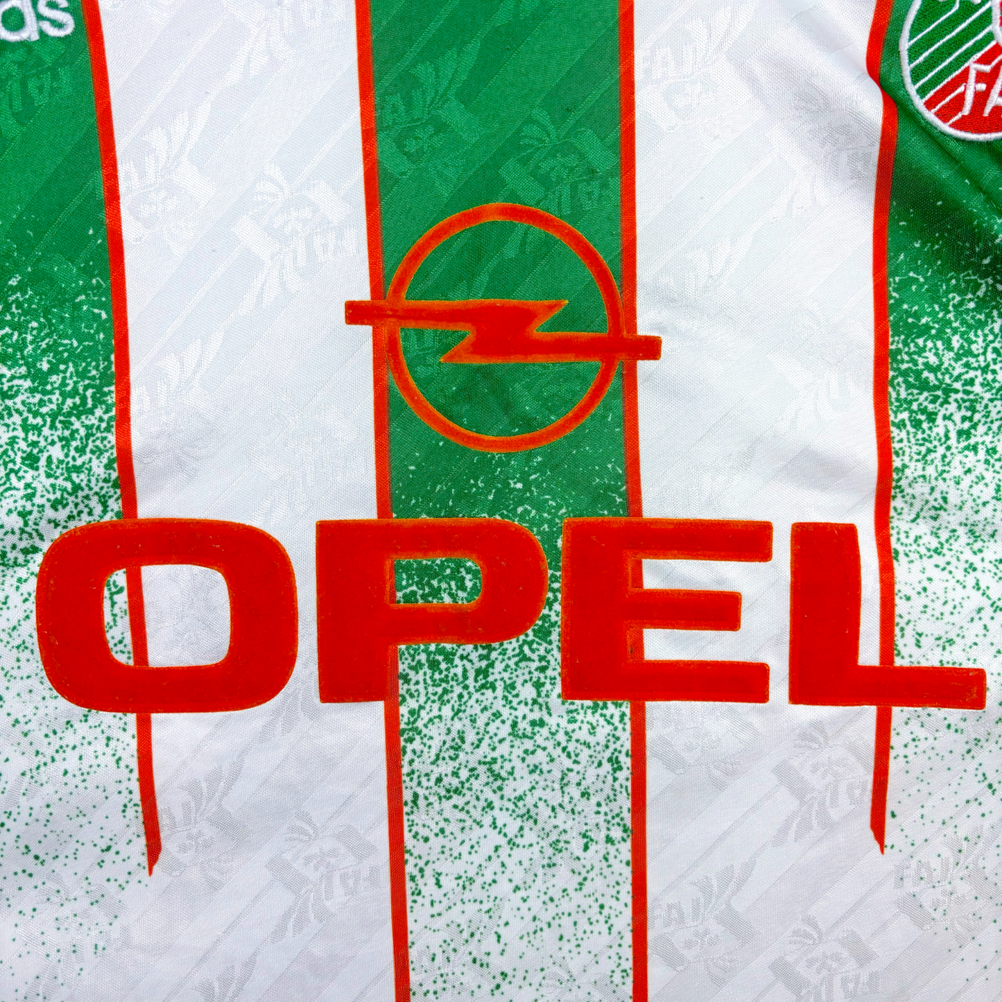 Eire Ireland 1994-1995 USA World Cup vintage football shirt with green stripes and Opel logo on white retro soccer jersey. - Eire Ireland 1994-1995 USA World Cup Away Football Shirt Adidas