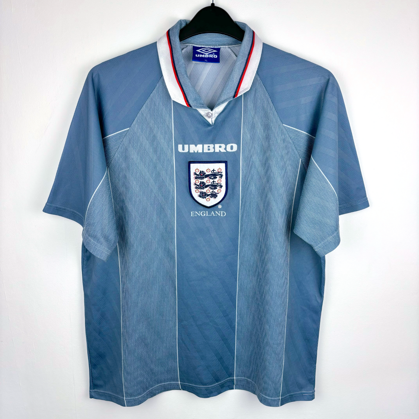 England 1995/1996/1997 Euro Umbro Away Football Shirt