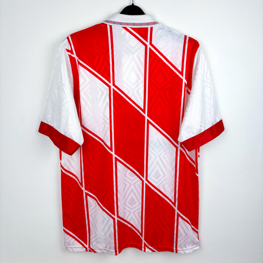 Chelsea 1990s vintage football shirt with red and white diagonal diamond pattern, retro football classics design. - Chelsea 1990/1991/1992 Away Football Shirt Umbro