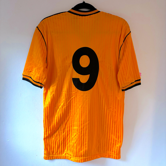 Wolverhampton Wanderers vintage football shirt in gold with black number 9, retro soccer jersey design. - Wolverhampton Wanderers 1988/1989/1990 Wolves Home Football Shirt Score
