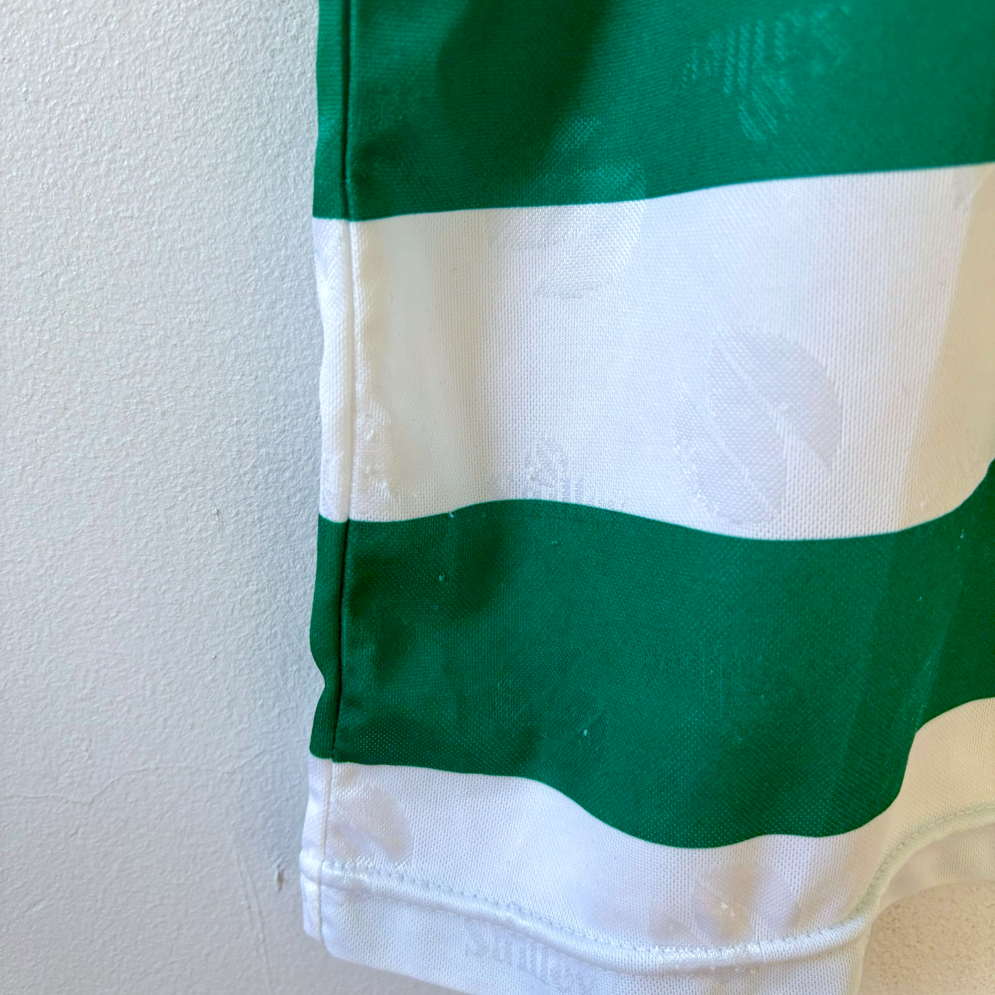 Green and white striped vintage football shirt with subtle embossed logos on white stripes, retro football shirts style. - Sporting CP Club Lisbon 1995-1996 Home Football Camisa Shirt Saillev