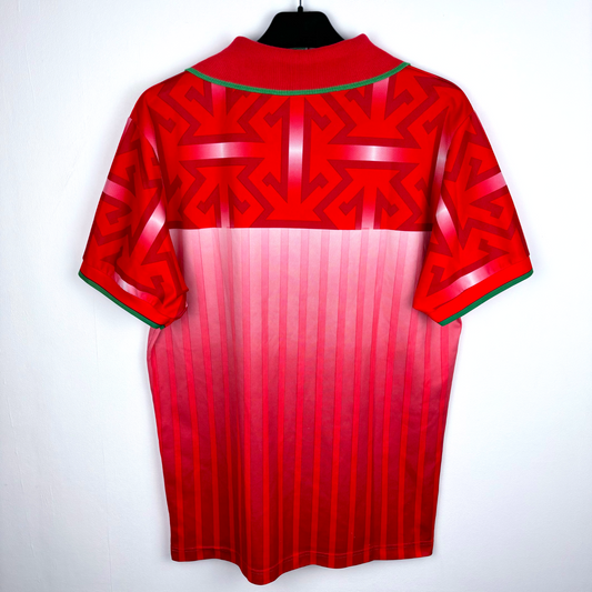Red Morocco 1994-1996 vintage football shirt with geometric pattern and gradient fade retro soccer jersey. - Morocco 1994/1995/1996 Home Football Shirt Maglia Calcio Lotto