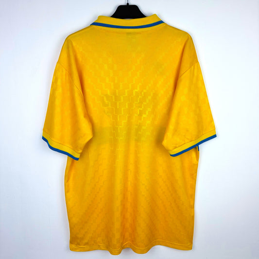 Rear view of Napoli 1995-1996 third vintage football jersey. Yellow body with central blue hoop. Record Cucine sponsor.