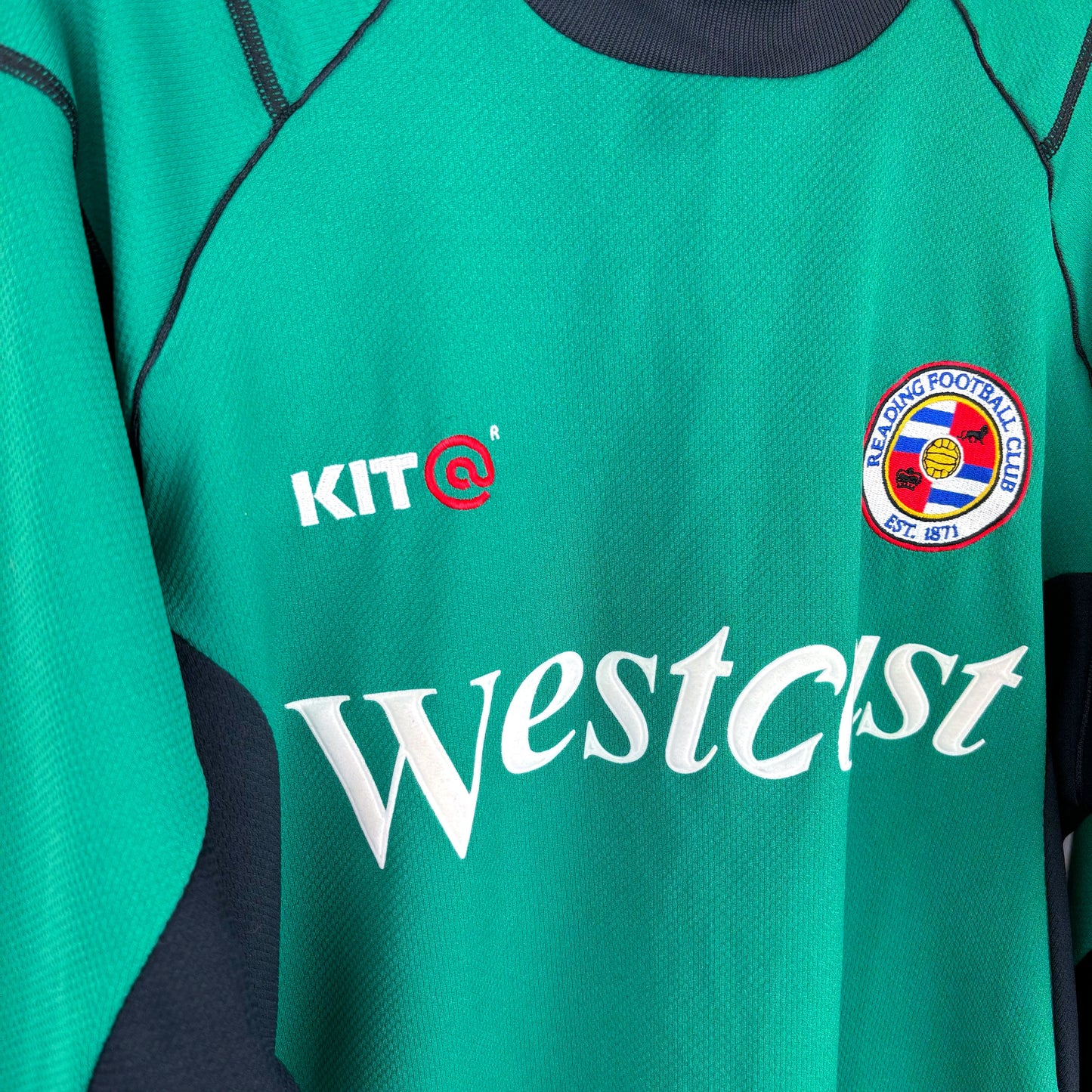 Reading FC 2001-2003 Goalkeeper Football Shirt Kit