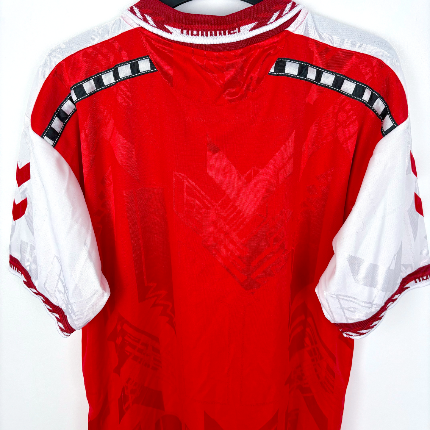 Denmark 1996/1997/1998 Home Football Shirt Hummel