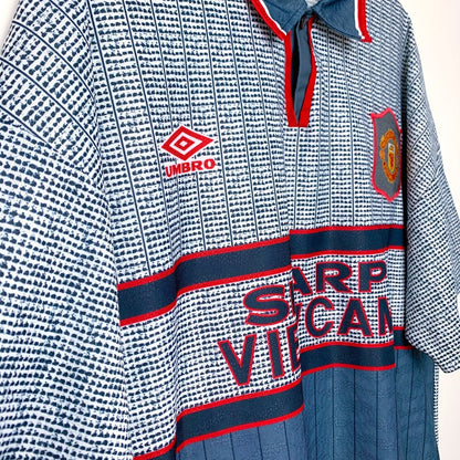 Manchester United 1995-1996 Umbro Away Football Shirt - Roy KEANE 16