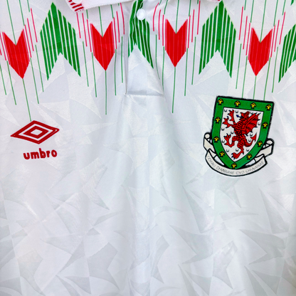 Wales Cymru 1990/1991/1992/1993 Away Football Shirt Umbro