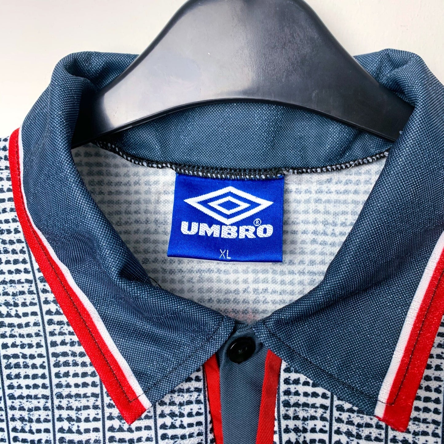 Manchester United 1995-1996 Umbro Away Football Shirt - Roy KEANE 16