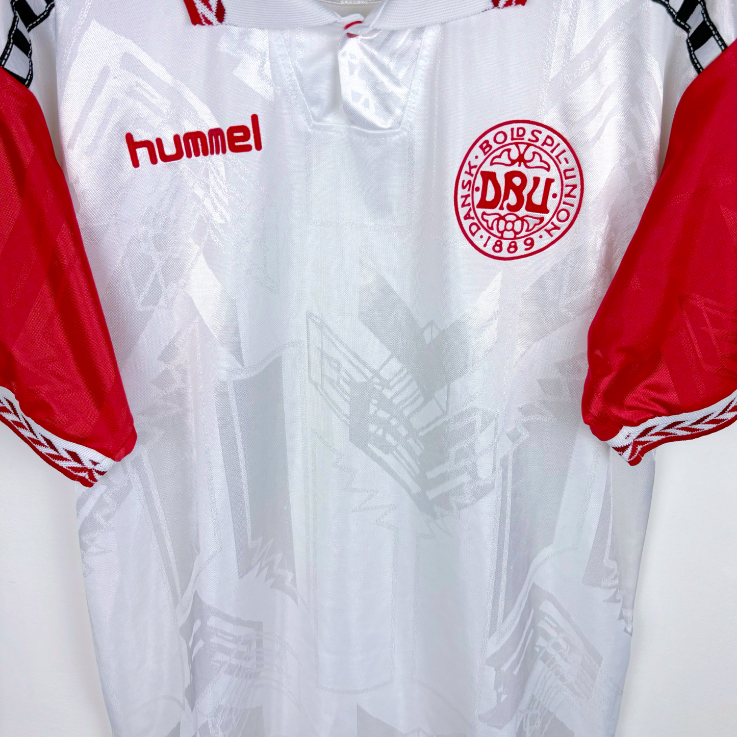 Denmark 1996/1997/1998 Away Football Shirt Hummel