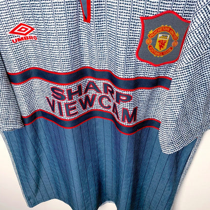 Manchester United 1995-1996 Umbro Away Football Shirt - Roy KEANE 16
