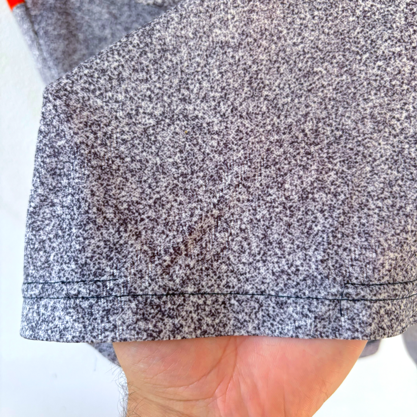 Gray speckled fabric detail of vintage football shirt sleeve from retro soccer jerseys collection. - Chelsea 1994/1995/1996 Away Football Shirt Umbro Jersey Coors