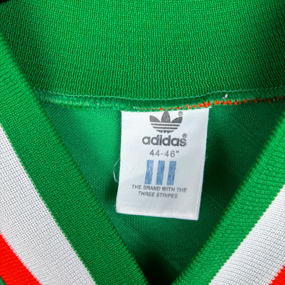 Green Adidas vintage football shirt collar with white and red trim, showing size and brand label. - Eire Ireland 1994-1995 USA World Cup Home Football Shirt Adidas