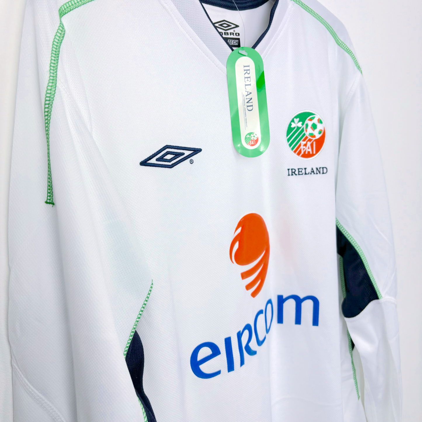 BNWT Eire Ireland 2001/2002/2003 World Cup Umbro Away Football Shirt