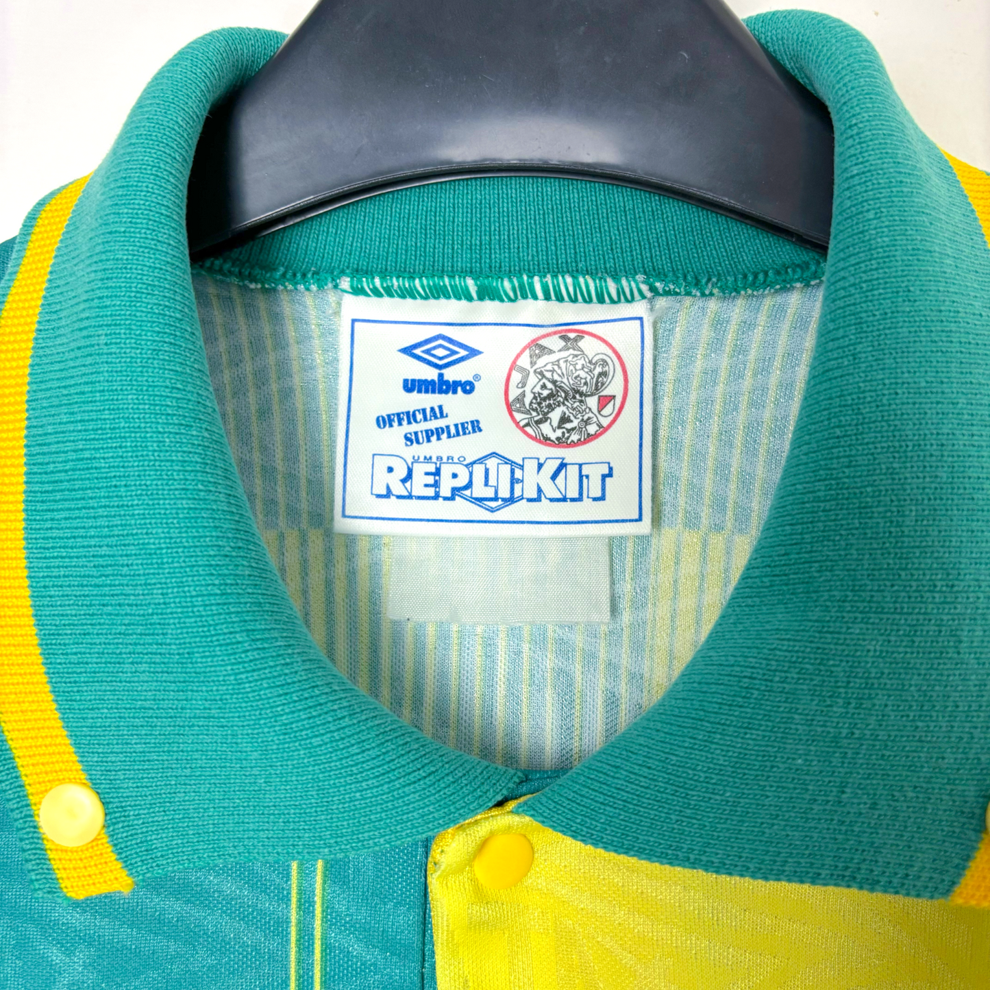 Ajax 1991/1992/1993 Umbro Away Football Shirt Jersey