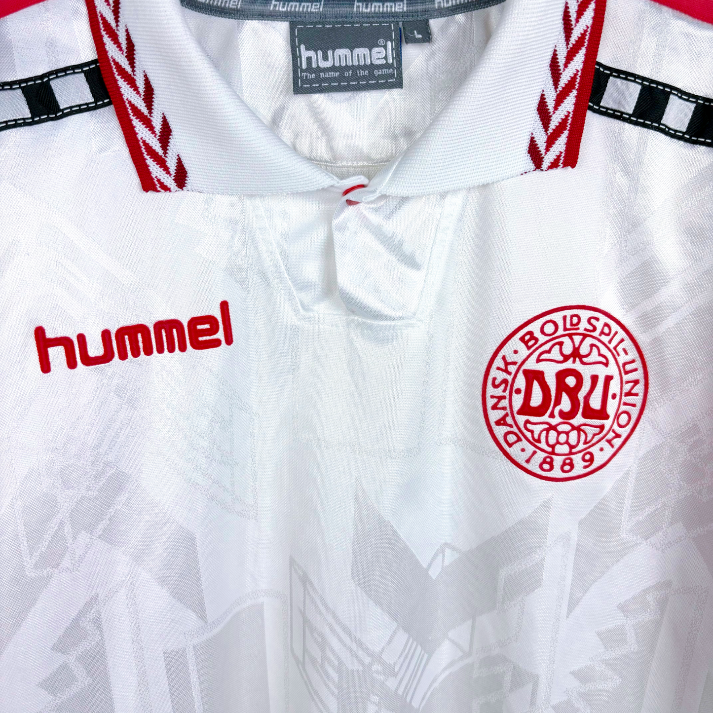 Denmark 1996/1997/1998 Away Football Shirt Hummel