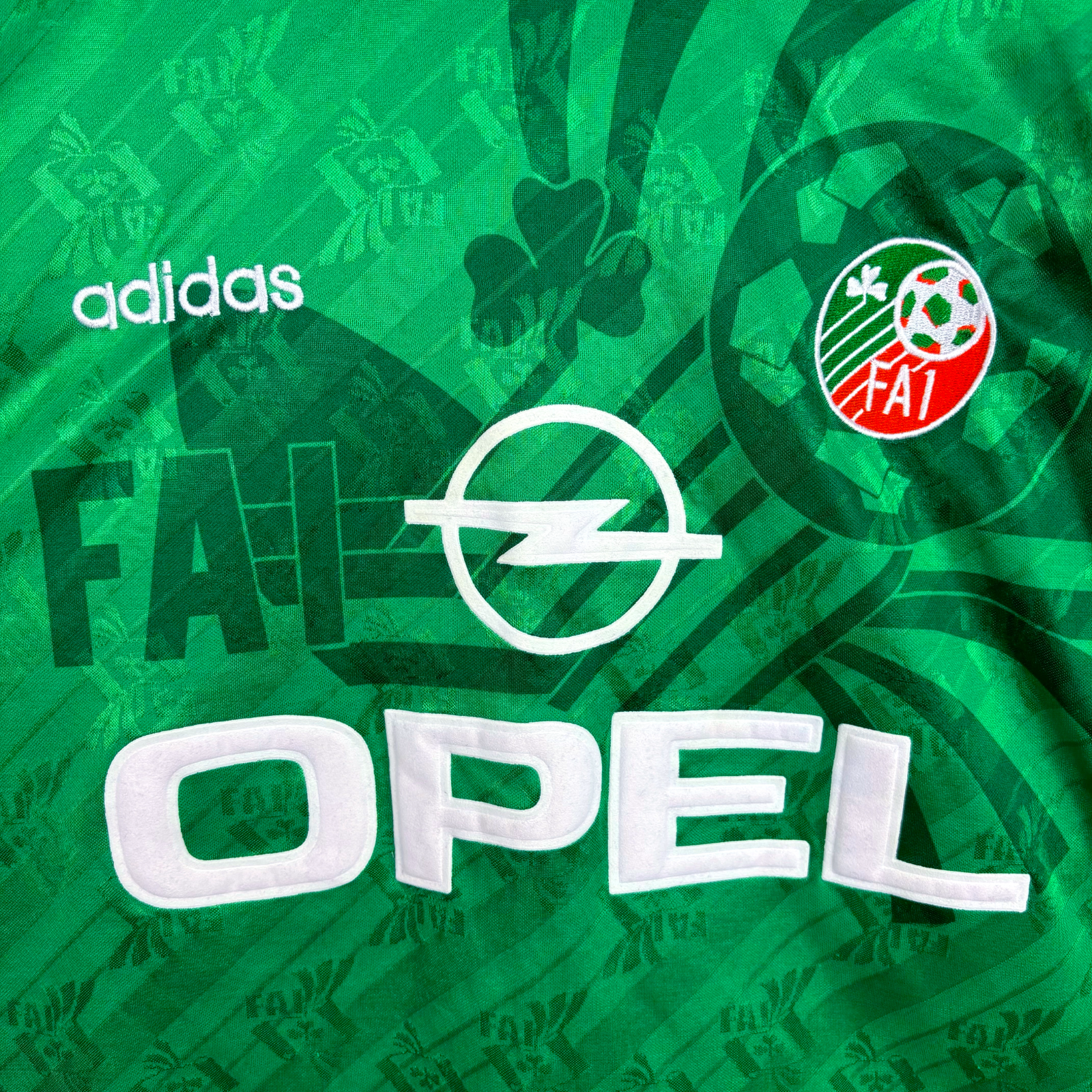 Green Eire Ireland 1994-1995 vintage football shirt with Adidas logo, Opel sponsor, and FAT crest. - Eire Ireland 1994-1995 USA World Cup Home Football Shirt Adidas
