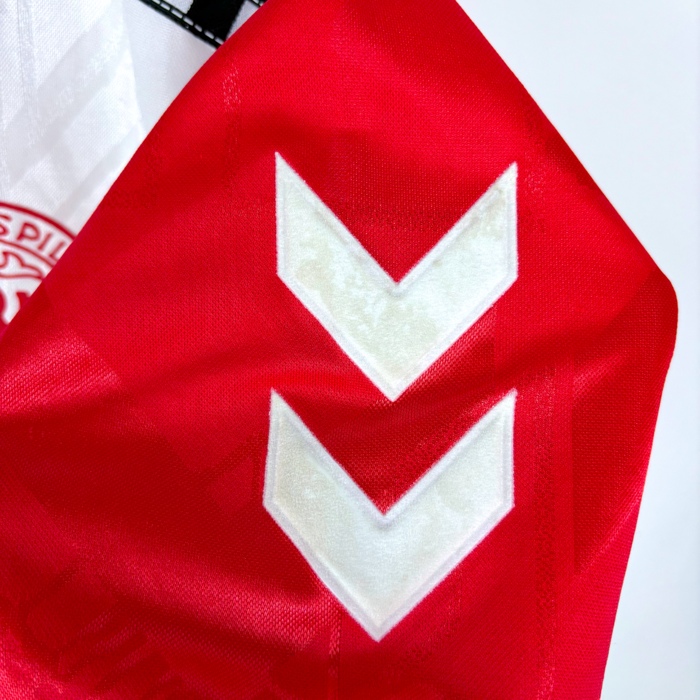 Denmark 1996/1997/1998 Away Football Shirt Hummel