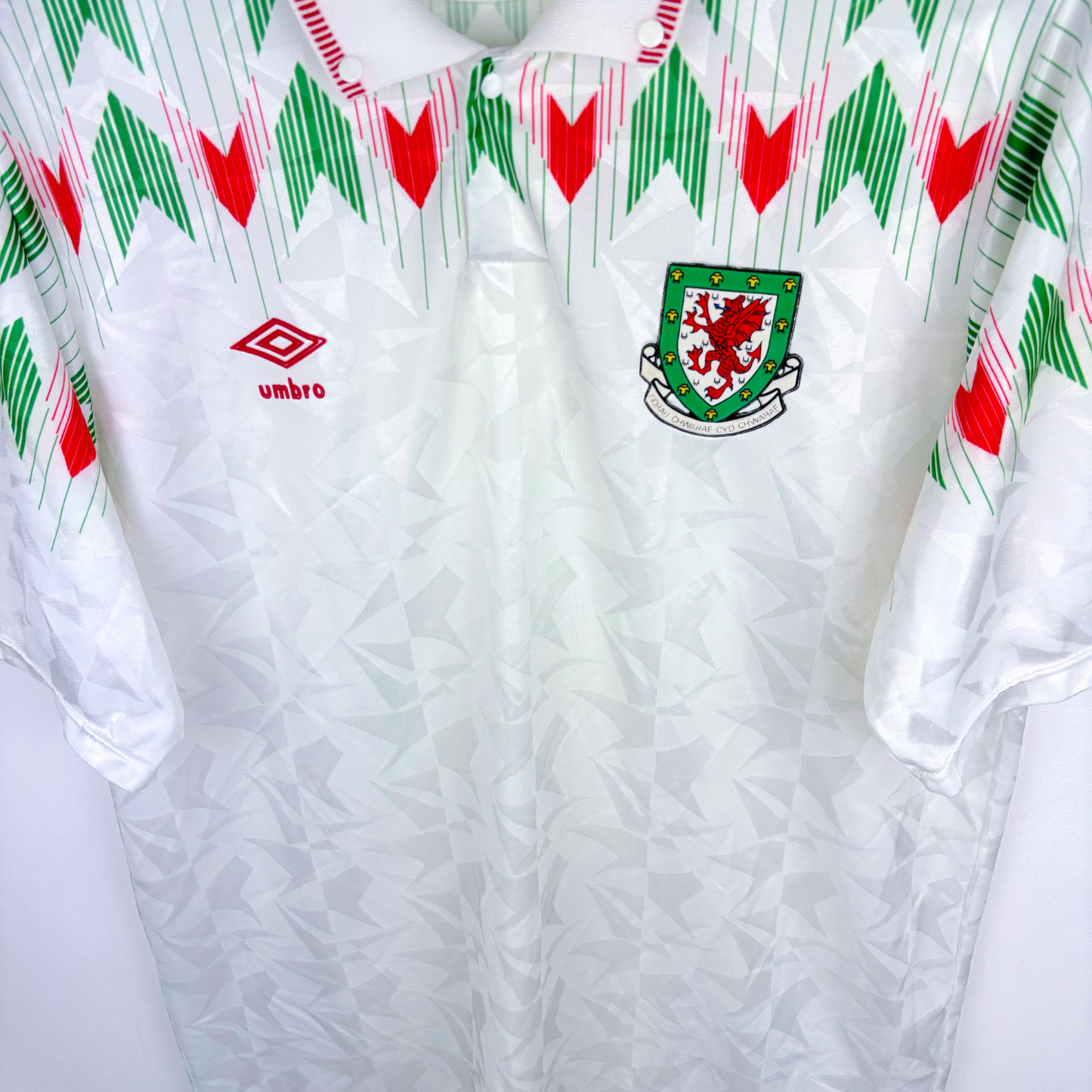 Wales Cymru 1990/1991/1992/1993 Away Football Shirt Umbro