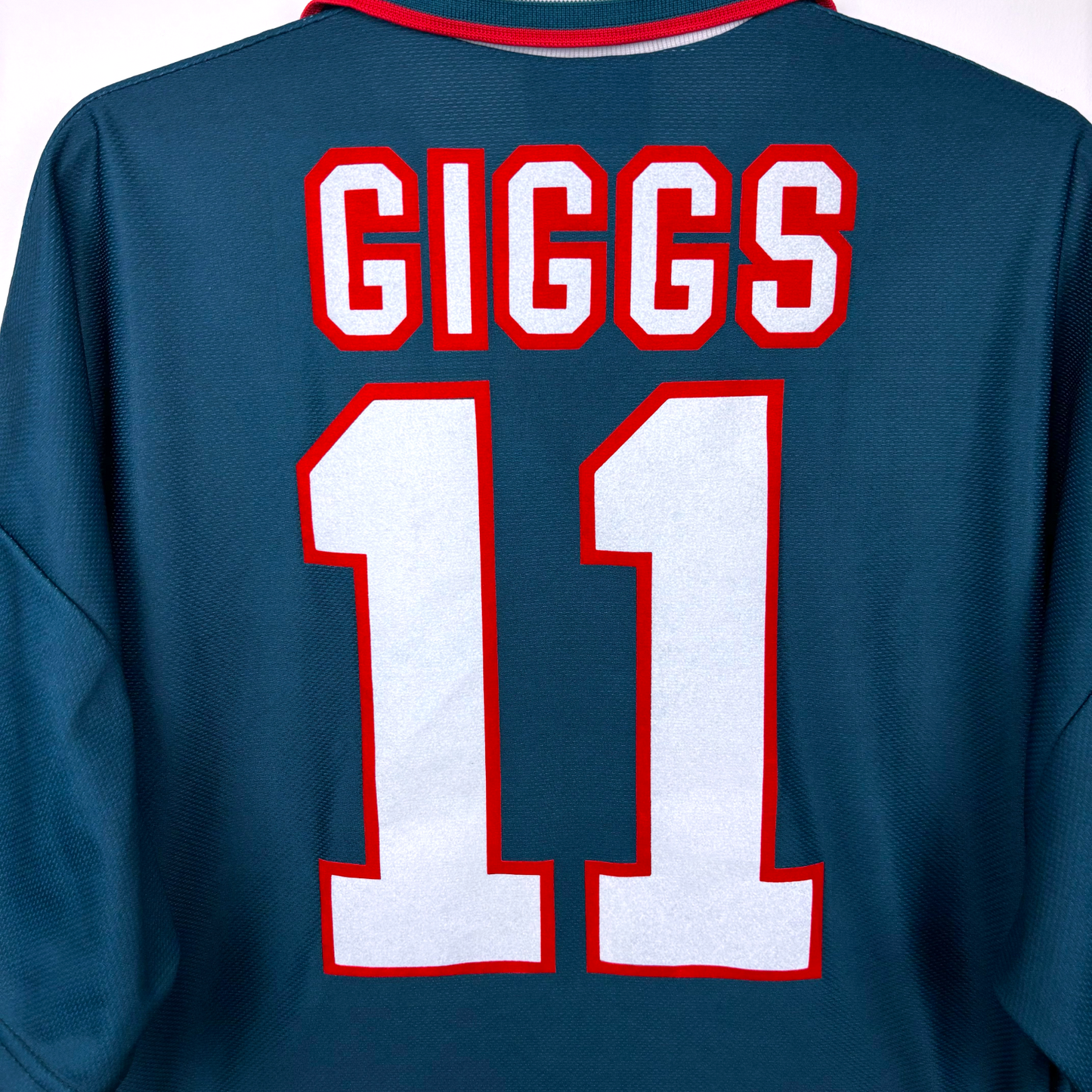 Cymru Wales 1994/1995/1996 Away Football Shirt Umbro - GIGGS 11