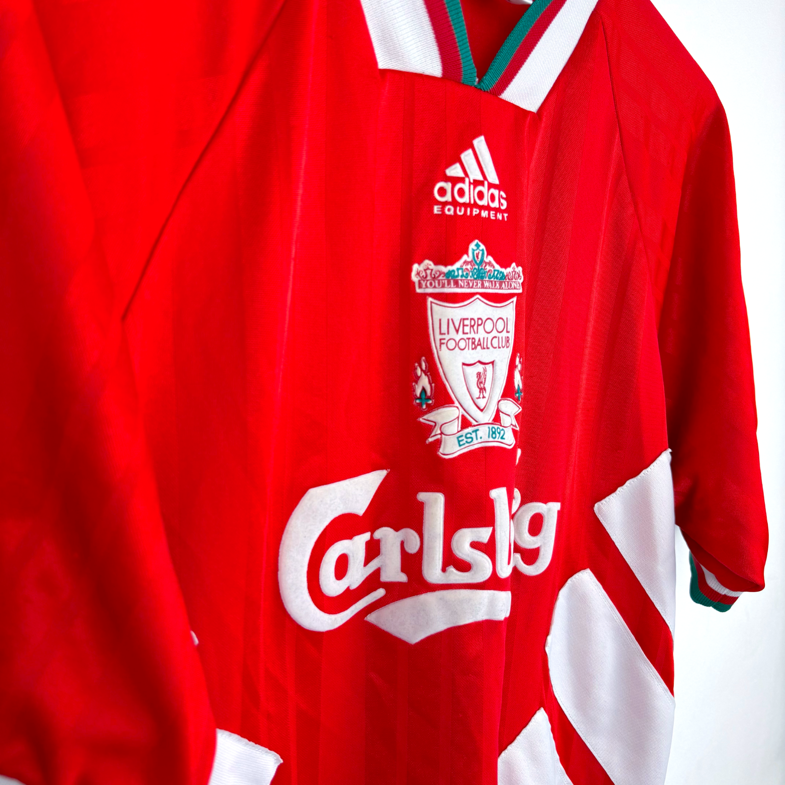 Liverpool FC vintage football shirt 1993-1995 in red with white Adidas stripes and Carlsberg sponsor logo. - Liverpool FC 1993/1994/1995 Home Football Shirt Adidas