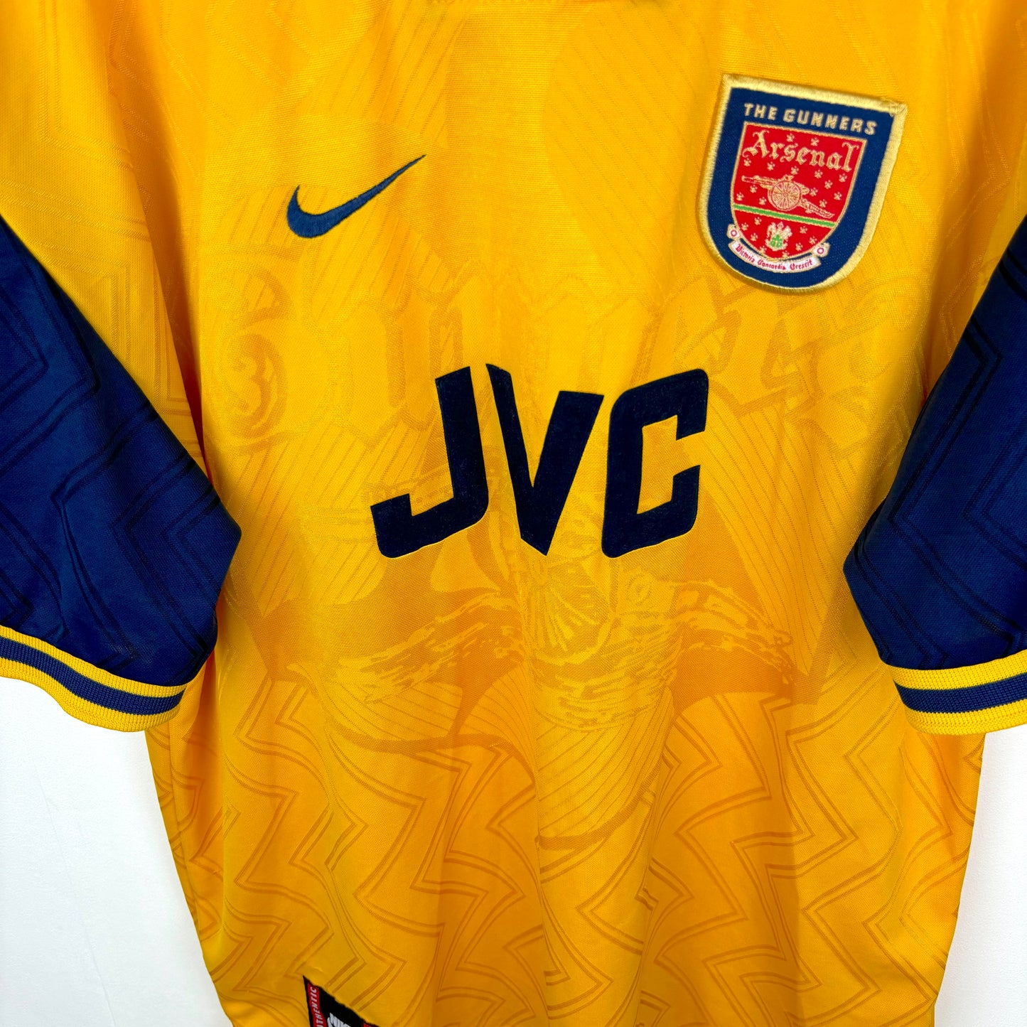 Arsenal 1996-1997 Nike Away Football Shirt