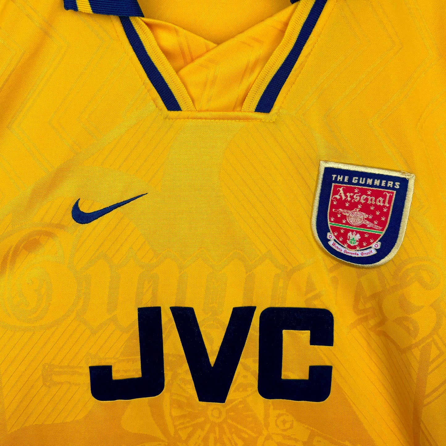Arsenal 1996-1997 Nike Away Football Shirt