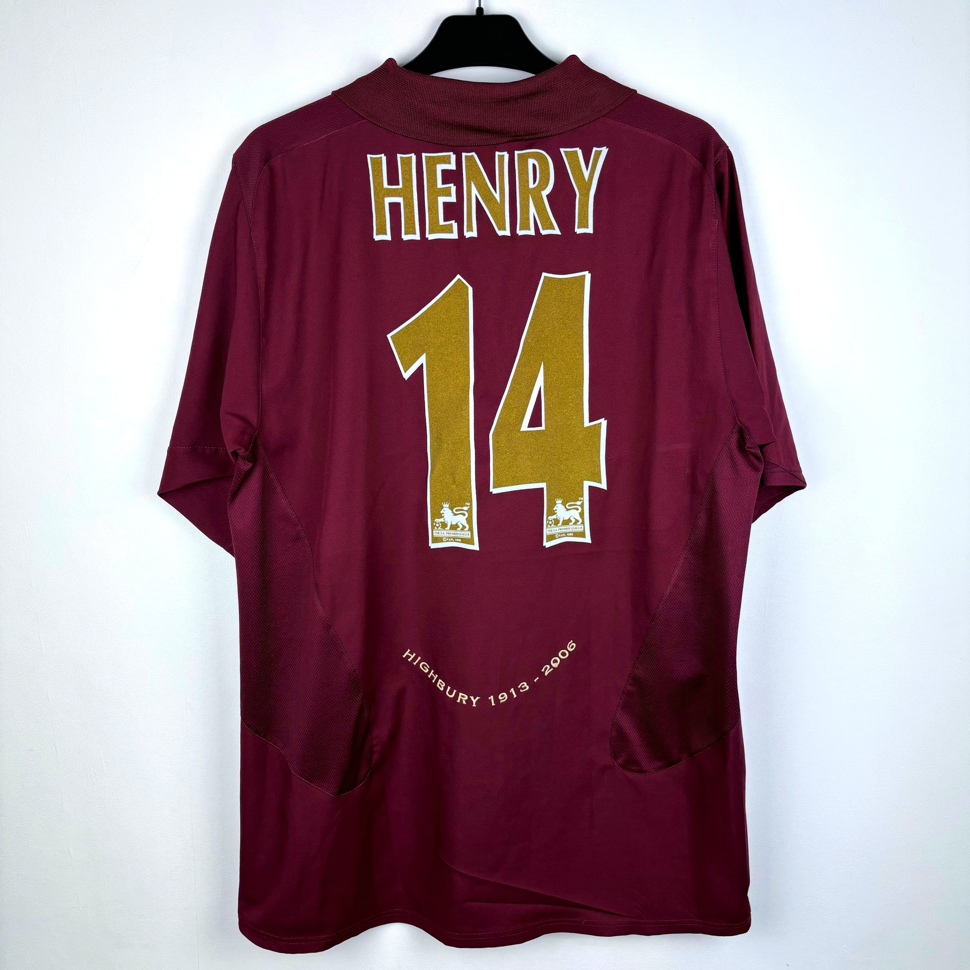 Arsenal 2005-2006 Nike home vintage football shirt. Redcurrant shirt with Henry nameset.