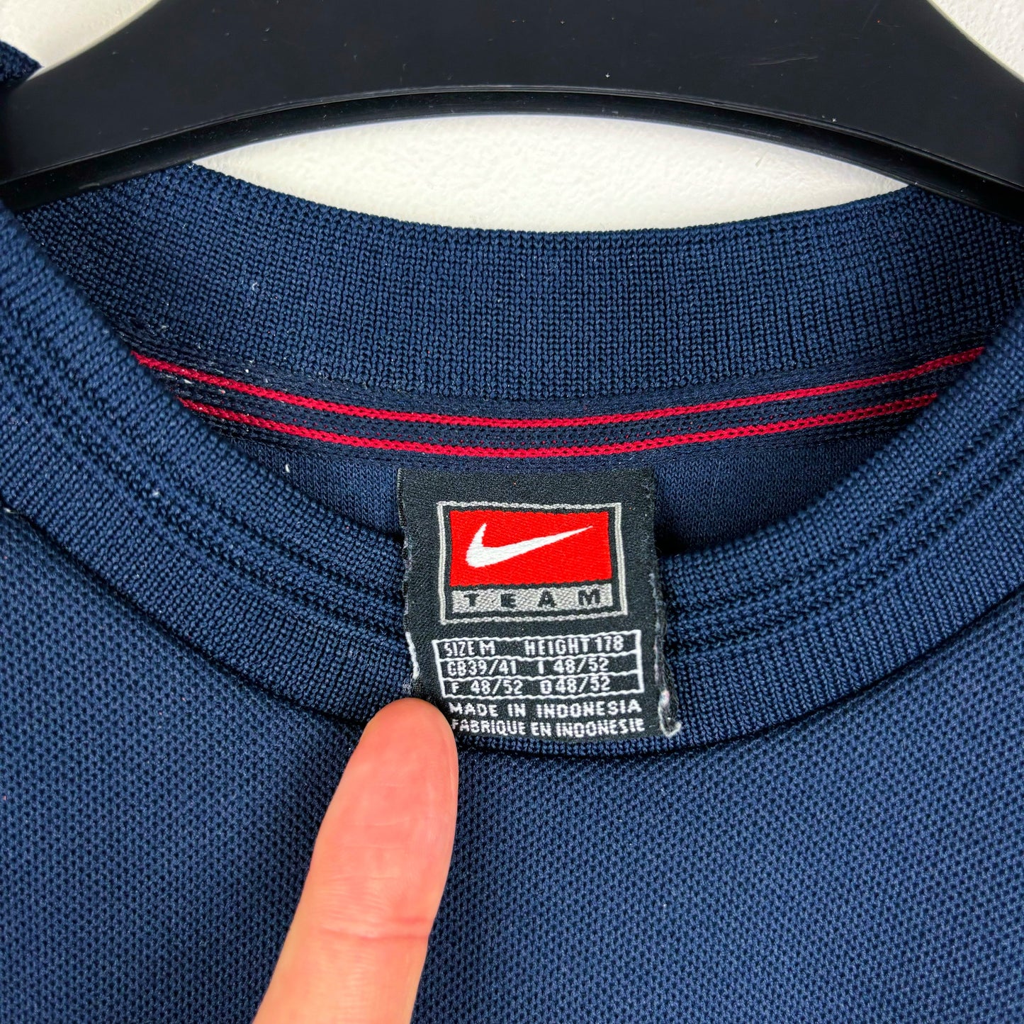 Barcelona 2000-2001 Nike Football Training Sweatshirt