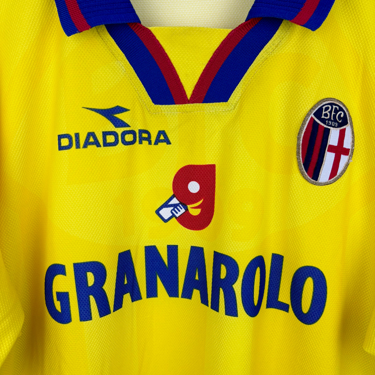 Bologna 1997-1998 Diadora Third Football Shirt