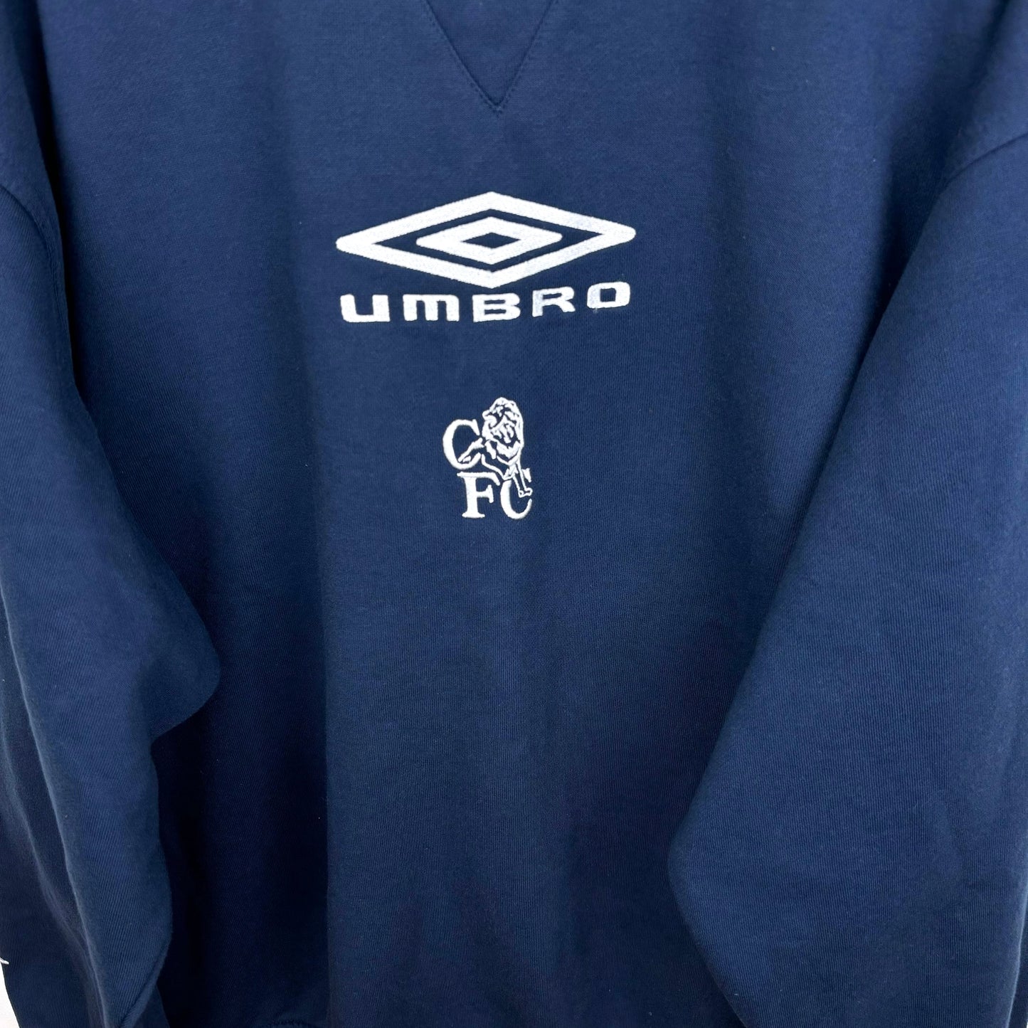 Chelsea 1990s-2000s Umbro Football Training Sweatshirt