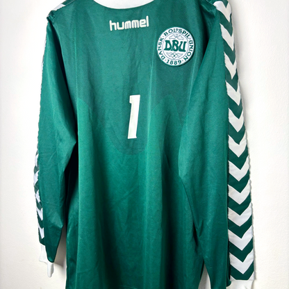 Angled view of Denmark 2002 goalkeeper/third classic football shirt made by Hummel. Forest green body coupled with tapered sleeves donning the classic Hummel chevrons. White number one to front.