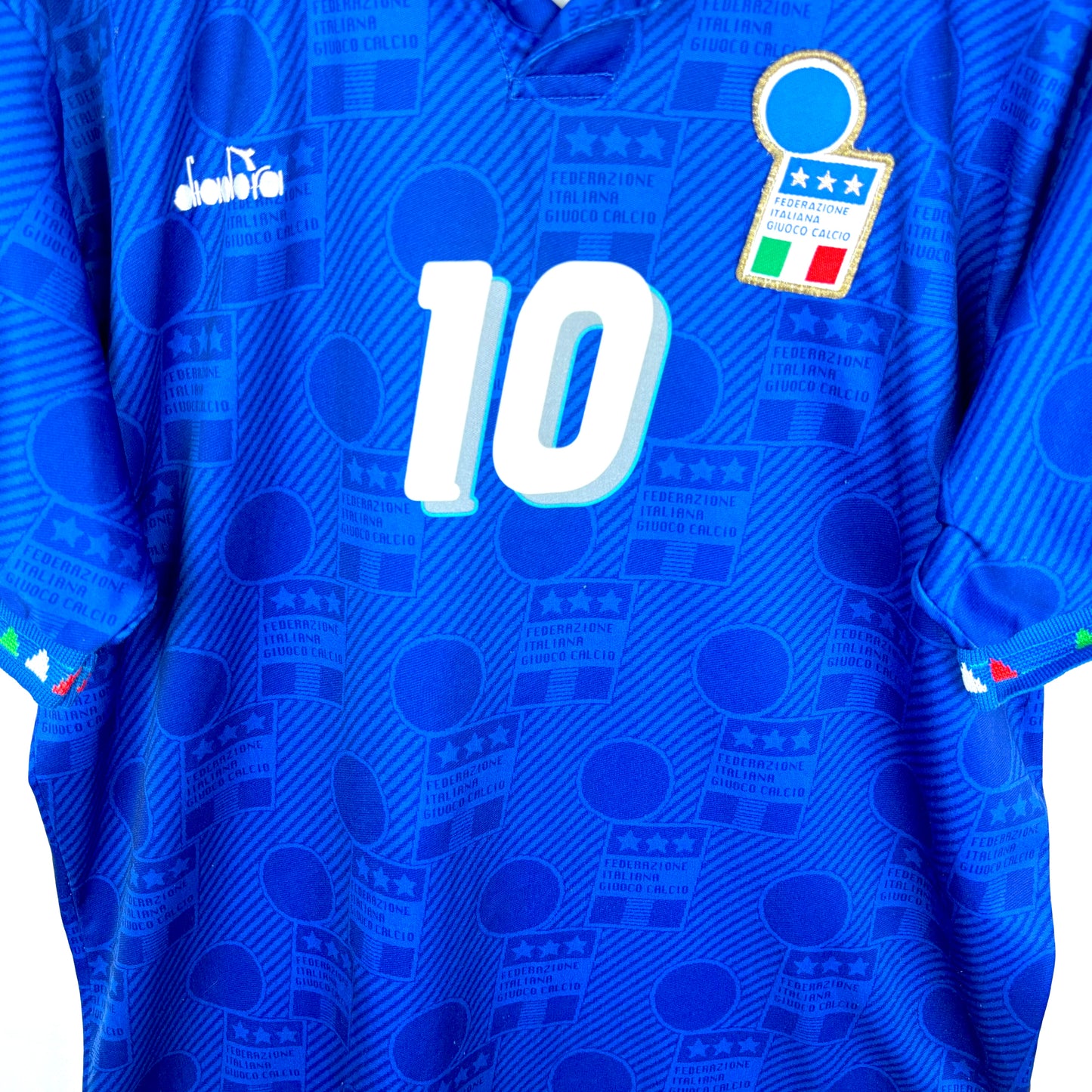 Italy 1994 Diadora Home Football Shirt BAGGIO #10 *SUBLIMATED*