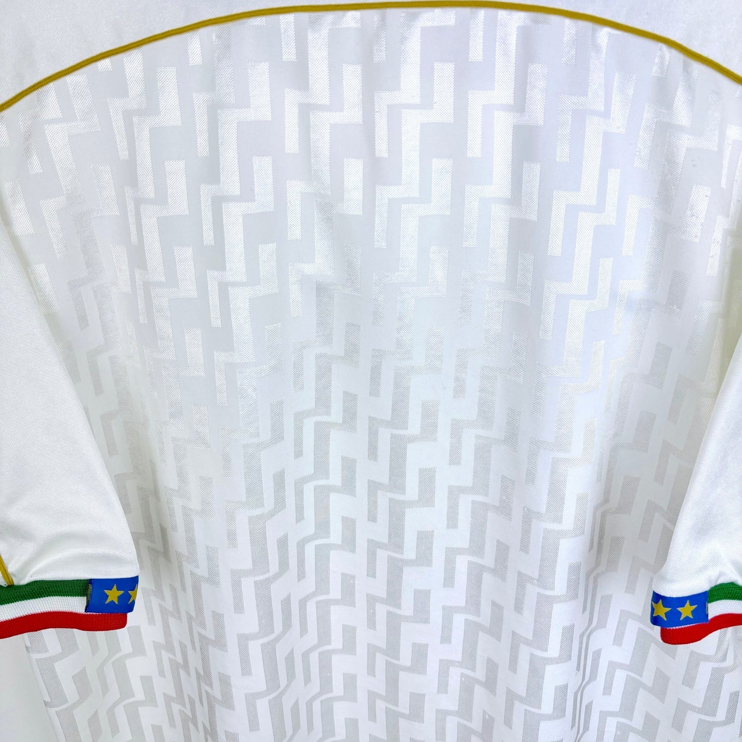Italy 1994-1995 Nike Away Football Shirt