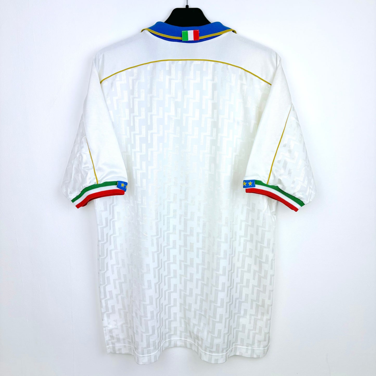 Italy 1994-1995 Nike Away Football Shirt