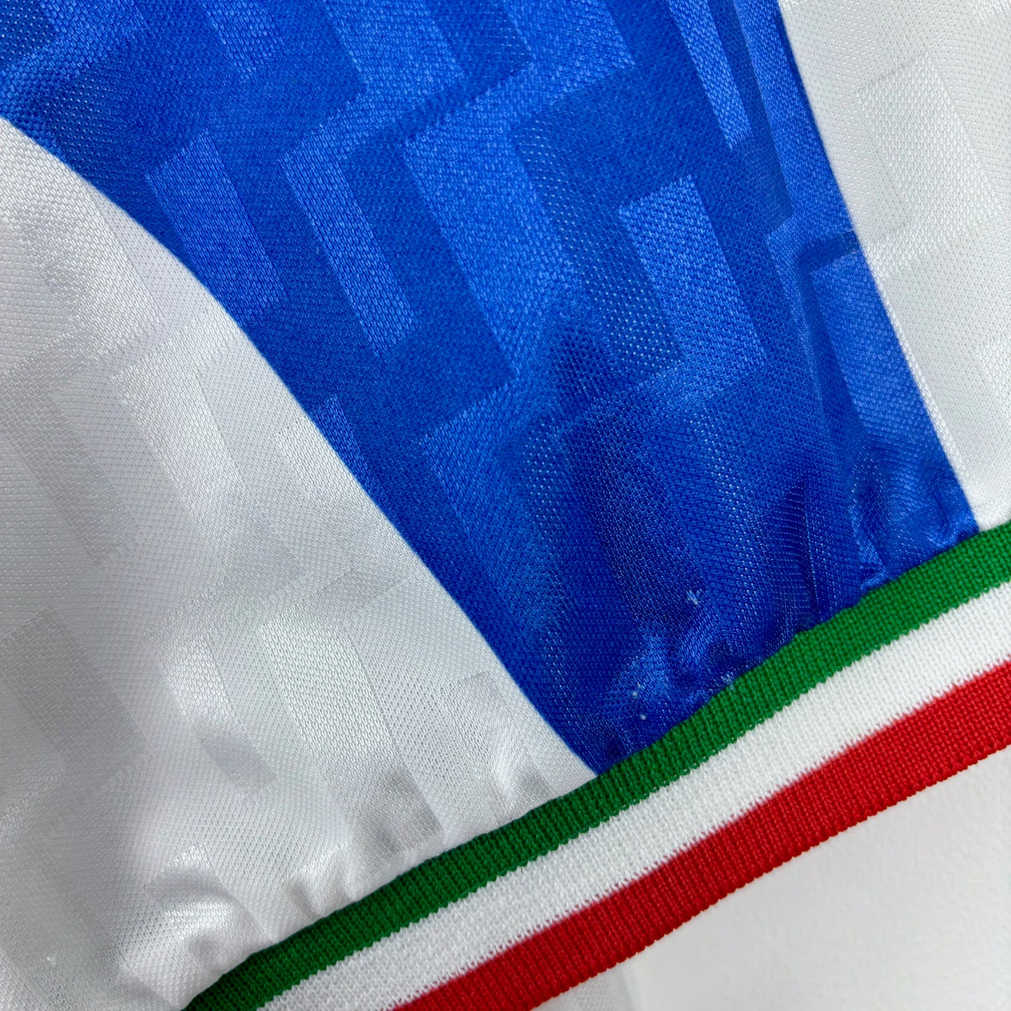 Italy 1996-1997 Nike Training Football Shirt