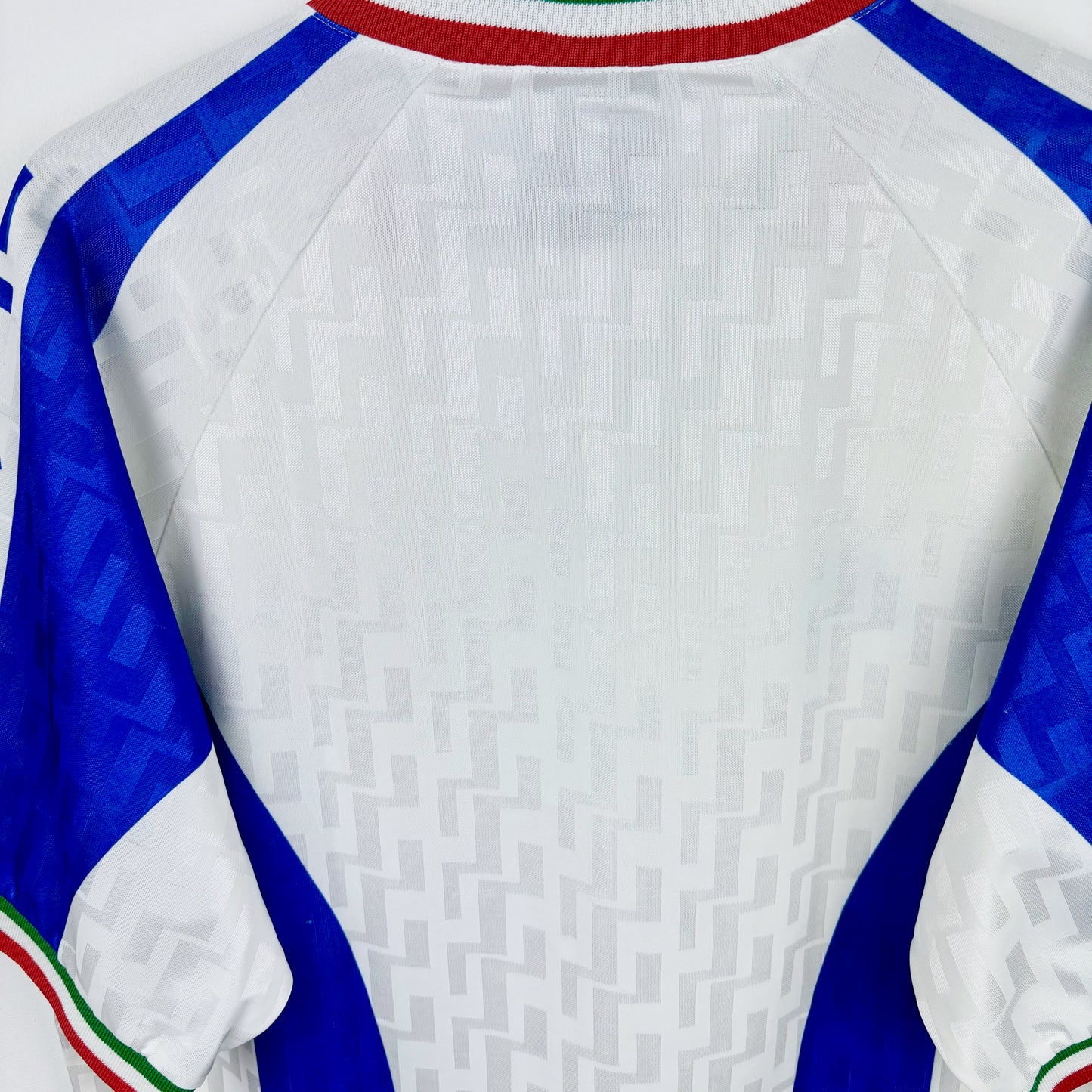 Italy 1996-1997 Nike Training Football Shirt