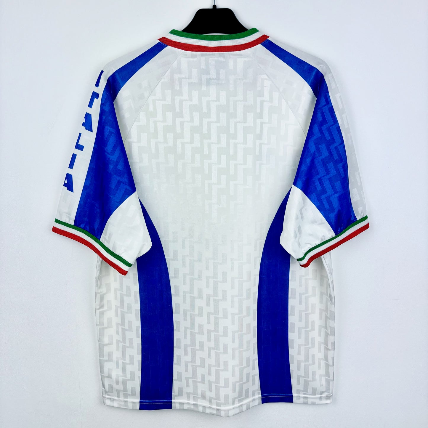 Italy 1996-1997 Nike Training Football Shirt