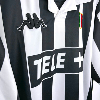 Juventus 1998-1999 Kappa Champions League Home Football Shirt