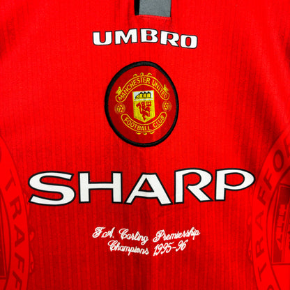 Manchester United 1996-1998 Umbro Home Football Shirt CANTONA #7