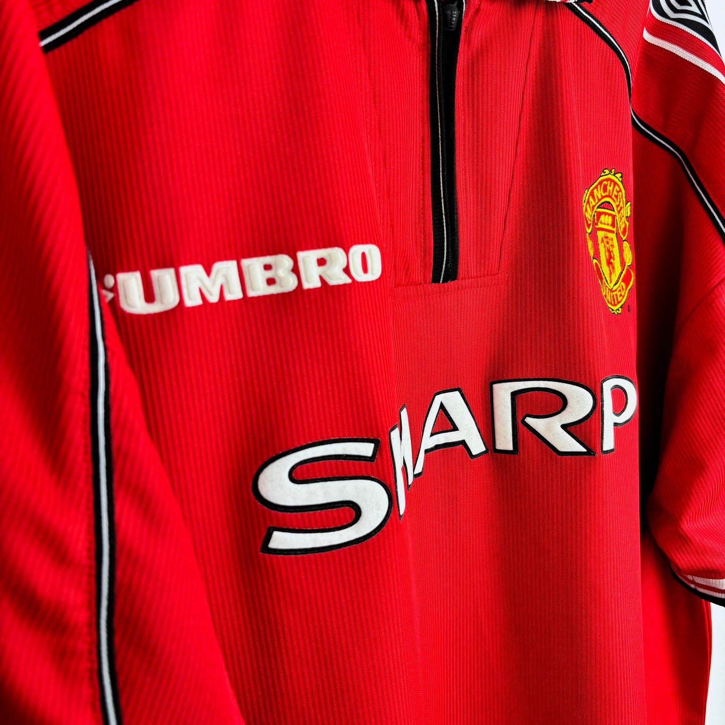 Manchester United 1998-1999 Umbro Home Football Shirt