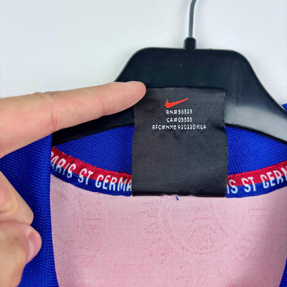 PSG 1996-1997 Nike Away Football Shirt