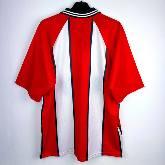 Reverse of Sheffield United 1997-1999 Le Coq Sportif home classic football shirt. Red and white stripes with black trim. Ward's sponsor.